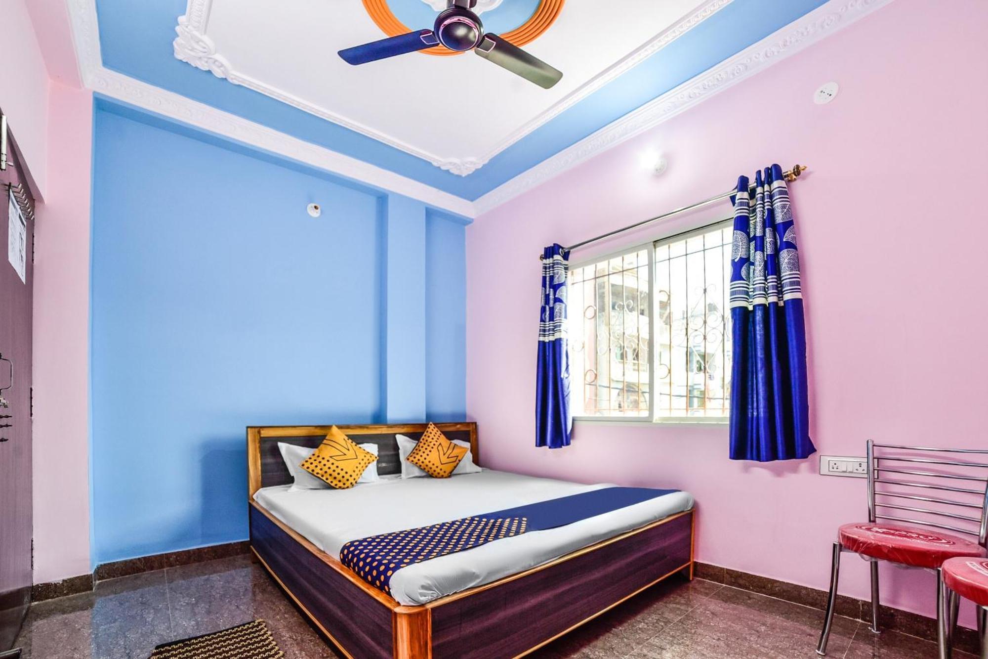 SPOT ON 76526 Devlok Guest House Patna  Buitenkant foto
